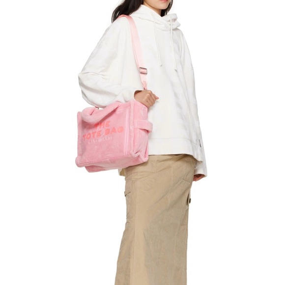 Marc Jacobs Women's The Terry Medium Tote Bag, Light Pink , One Size H059M06PF22 - Picture 2 of 5